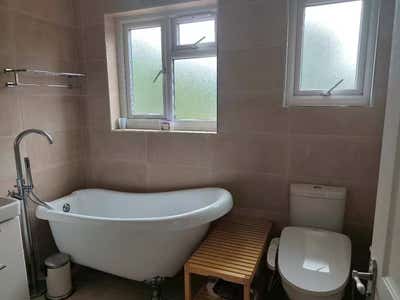 Spacious semi-detached house share near station Main Photo