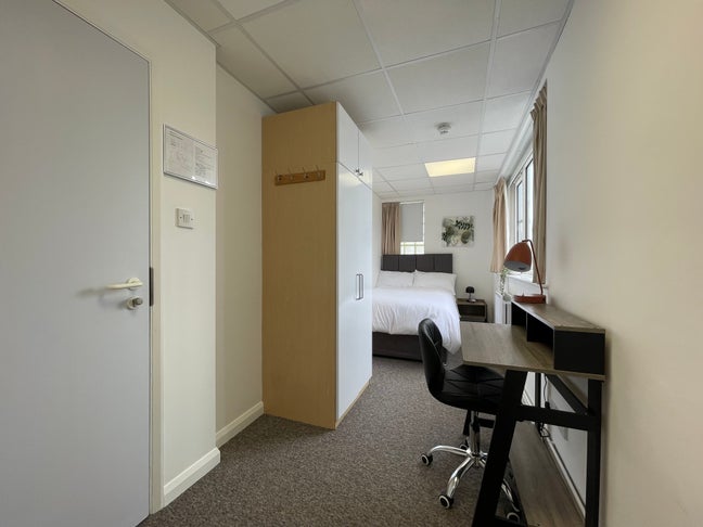  Modern furnished studio room- Bills Included  Main Photo