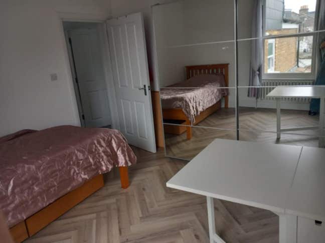 Trendy Dulwich single rm &pound;875 a month  Main Photo