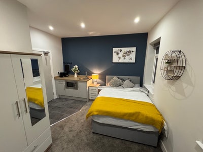 Lovely En-Suite Rooms in Stoke - Close to Hospital Main Photo