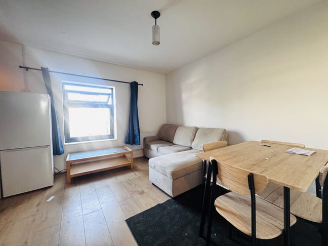Newly Refurb 1Bed Edgeley Lane Clapham North SW4 Main Photo
