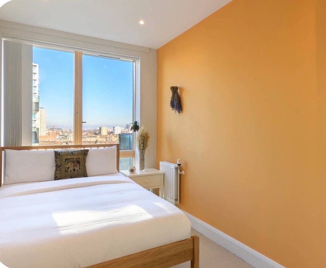 Single Room Available Main Photo