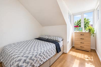 1 Double Room by the Canal E14  Main Photo
