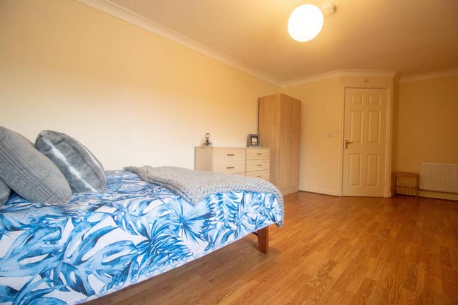 House Share in Heaton Main Photo