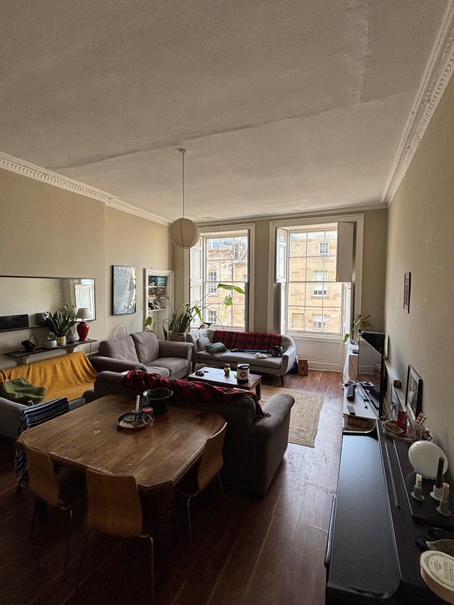 🏡Room in spacious central sociable flat 🙋‍♂️ Main Photo