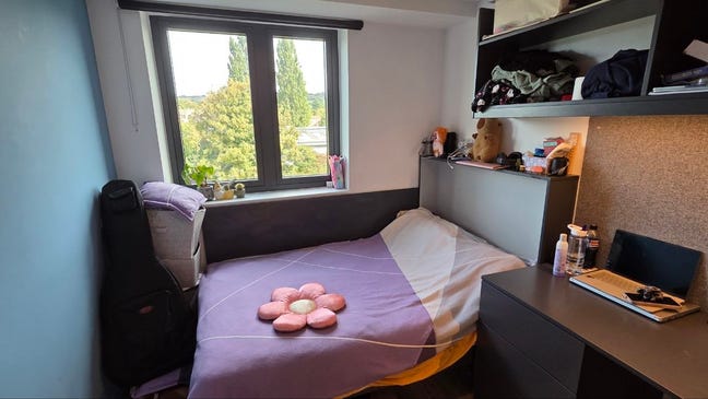 Hollis Wharf Ensuite - Bills included - 245 pw Main Photo