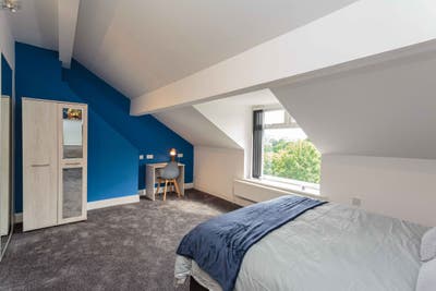 Available Asap! En Suite Room for Rent - All Bills Main Photo