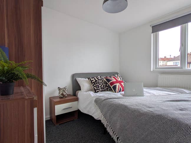Double loft rooms - &pound;100 Off First Month Rent Main Photo