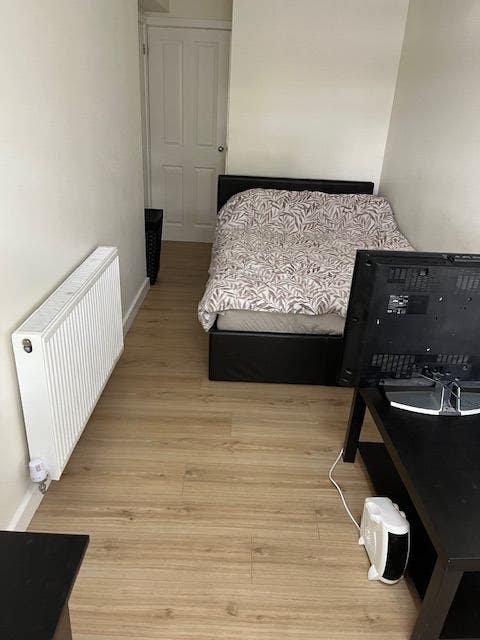 Double room for rent .  Main Photo