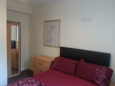 Fantastic Room in a Great Area BL8 Main Photo
