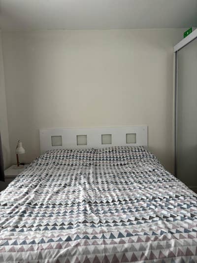 Room available to rent in a house Main Photo