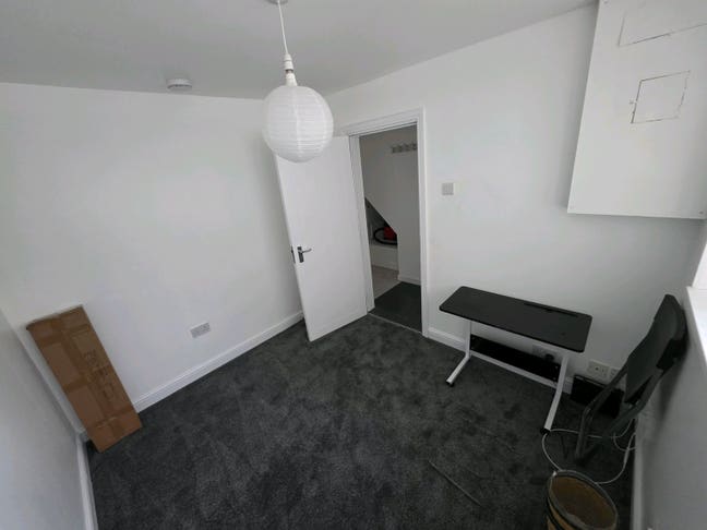 2 bed (ground floor) self contained flat Main Photo