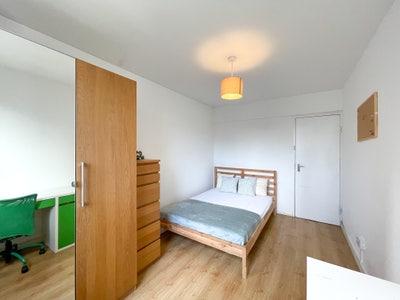 6 min walk to Angel Station - WOW - Double Room Main Photo