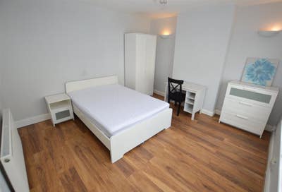 ROOM TO LET - Winchester Road, Colchester  Main Photo