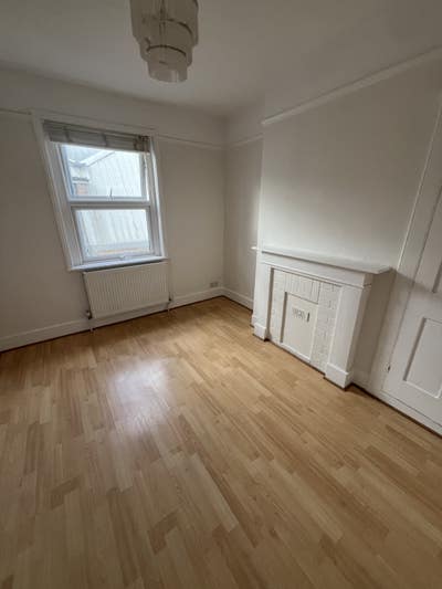 Room to let in Eastbourne  Main Photo