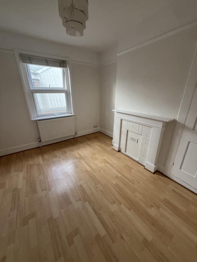 Room to let in Eastbourne  Main Photo