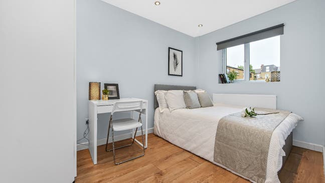 Small double room/ South Ealing/Modern House Main Photo