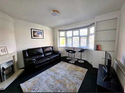 Redecorated 2-Bed, 2 Bath | 3 Floors & Privacy  Main Photo