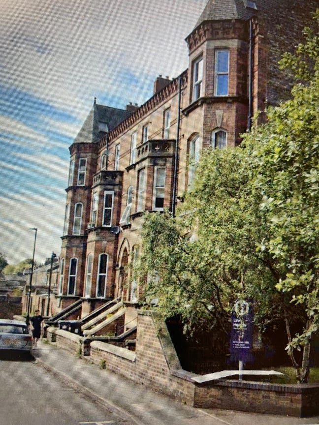Lovely Quiet Room Available in York Main Photo