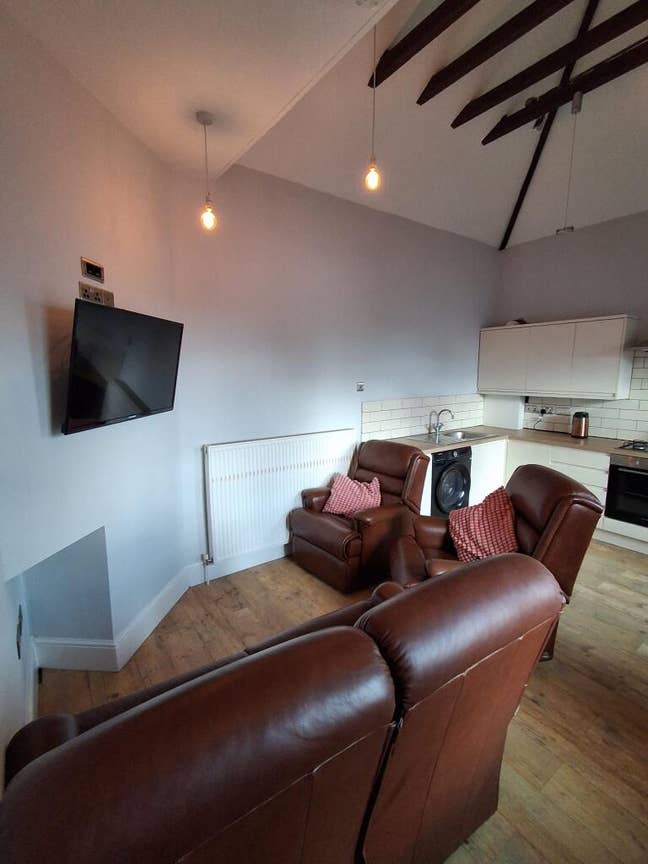 Rooms Available.. Richmond Rd Hyde Park. Bills Inc Main Photo