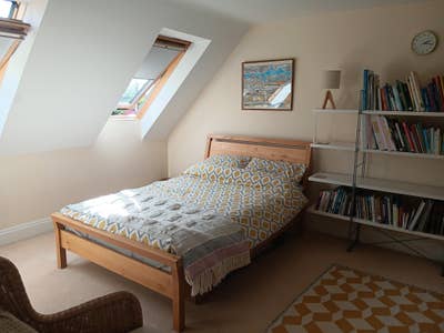 A large room and private office. Entire top floor. Main Photo
