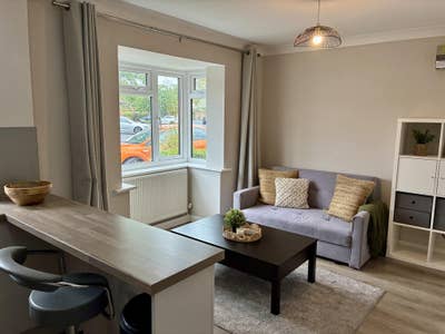 Beautiful one bed house to rent  Main Photo