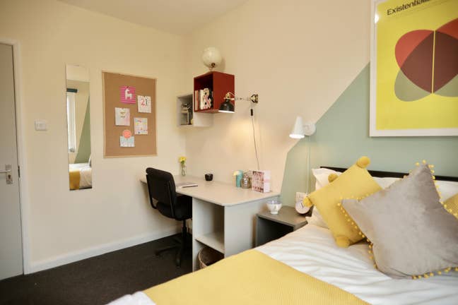 Student Room in Brighton | All Bills Inc  Main Photo
