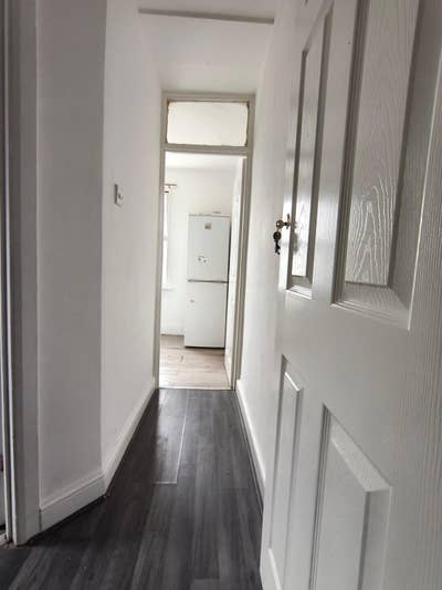 1 Bedroom First Floor Flat  available in E17  Main Photo