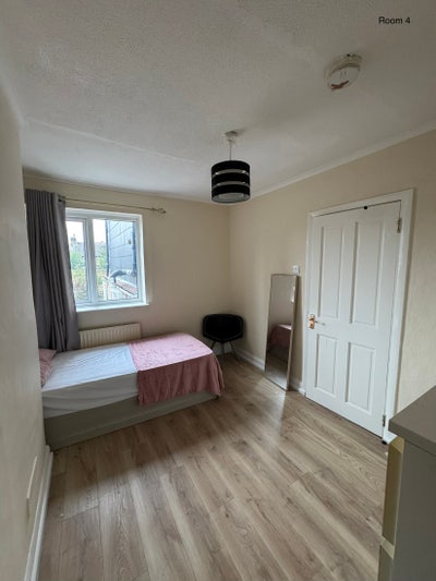 🏡 Friendly Home - Single Room  Main Photo