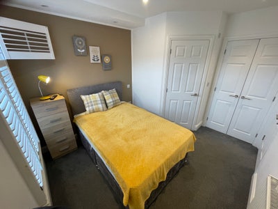 En-suite/TV/Beautiful & Modern/Convenient Location Main Photo