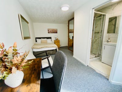 🏡 Glendale –Luxury ⭐ 7 Bathroom House Main Photo