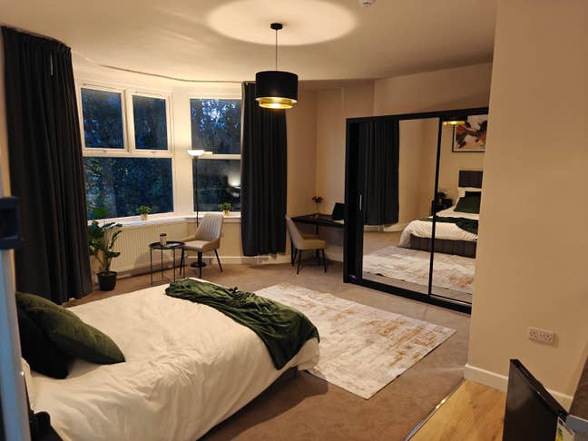 Fully Furnished Ensuite Room, Bills Included, BD8 Main Photo