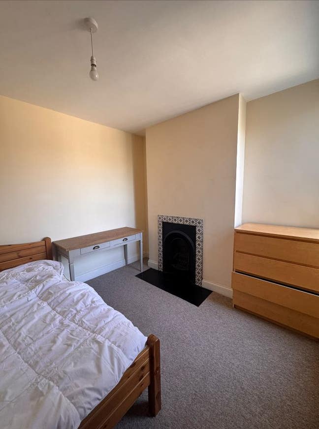Cute double bedroom with en-suite 🧚‍♀️🪩 Main Photo