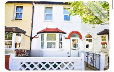 Looks for 2 flatmates to join us!  Main Photo