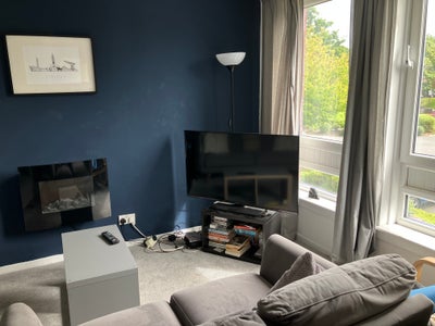 Two bedroom sitting room west End flat  Main Photo