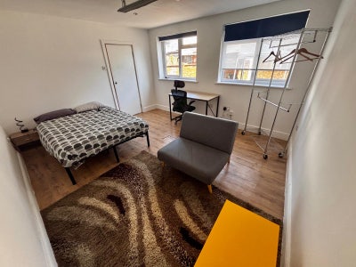 Big double room available  Main Photo