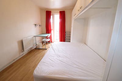 ⚡Cheap Rooms in Langdon Park! Dlr!⚡ Main Photo