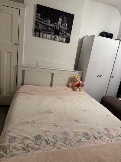 Double room for rent  Main Photo