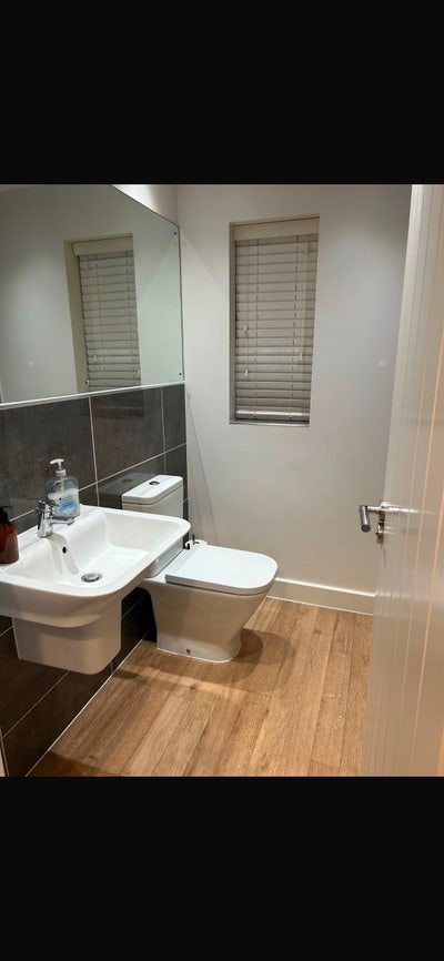 Comfortable room with bathroom  Main Photo