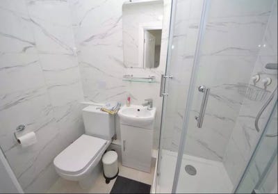 Looking for 3rd flatmate in a duplex for 2 months Main Photo