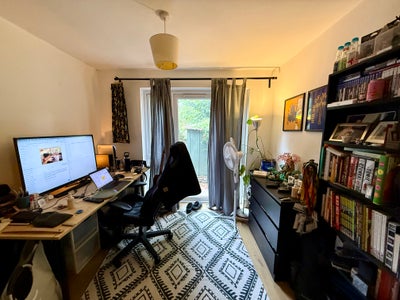 Double room available in Stoke Newington  Main Photo