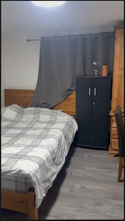 🏡 Large Loft Conversion Room | &pound;1,000 | Bills Inc Main Photo