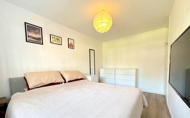Subletting Double room in Whitechapel  Main Photo