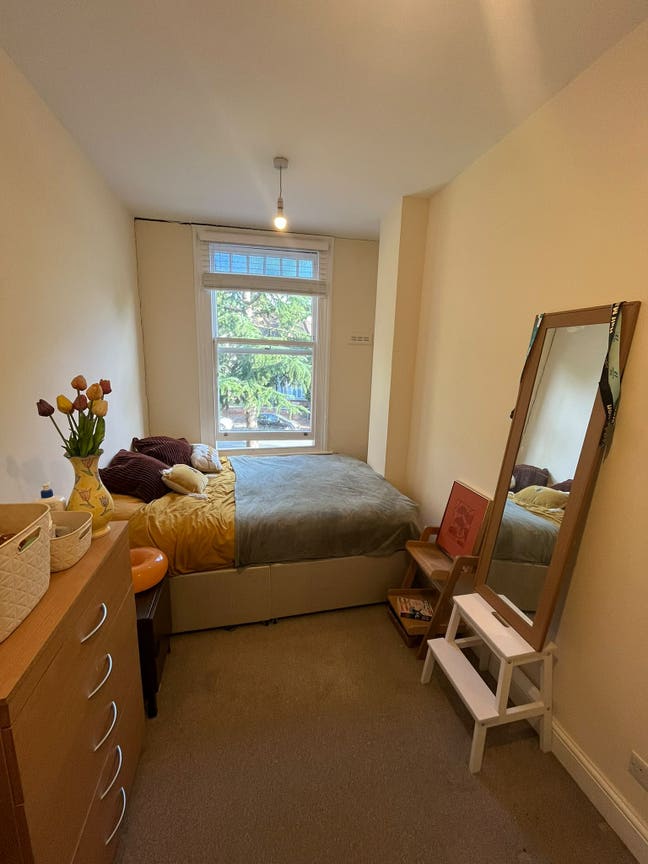 Private room in Kilburn Main Photo