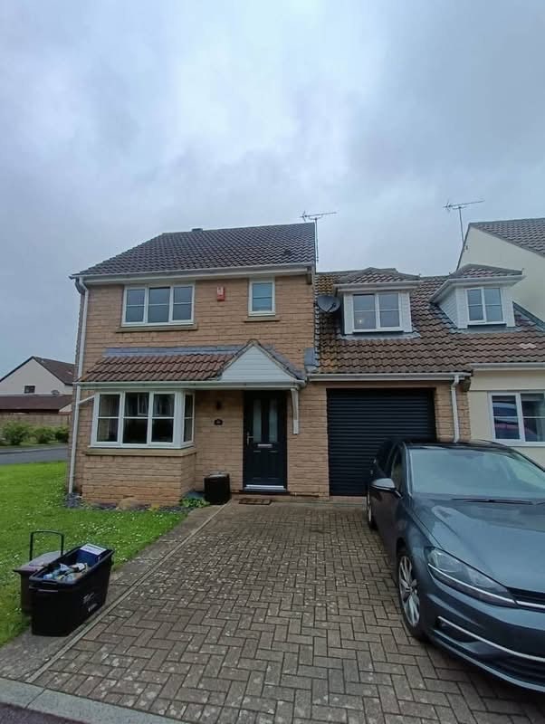 1 Bedroom in Langford near Vet Campus Main Photo
