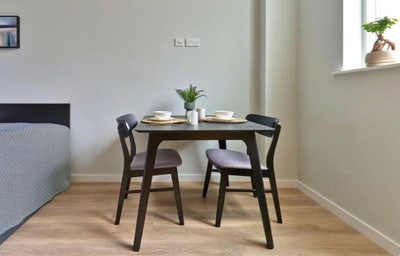 En-suite studio available from 1 October  Main Photo