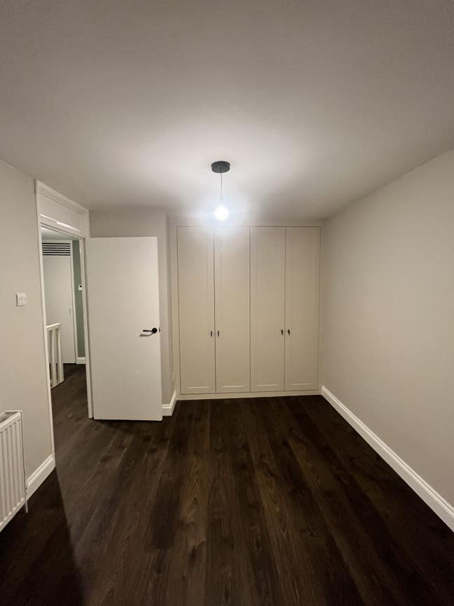 Recently refurbished double bedroom available now  Main Photo