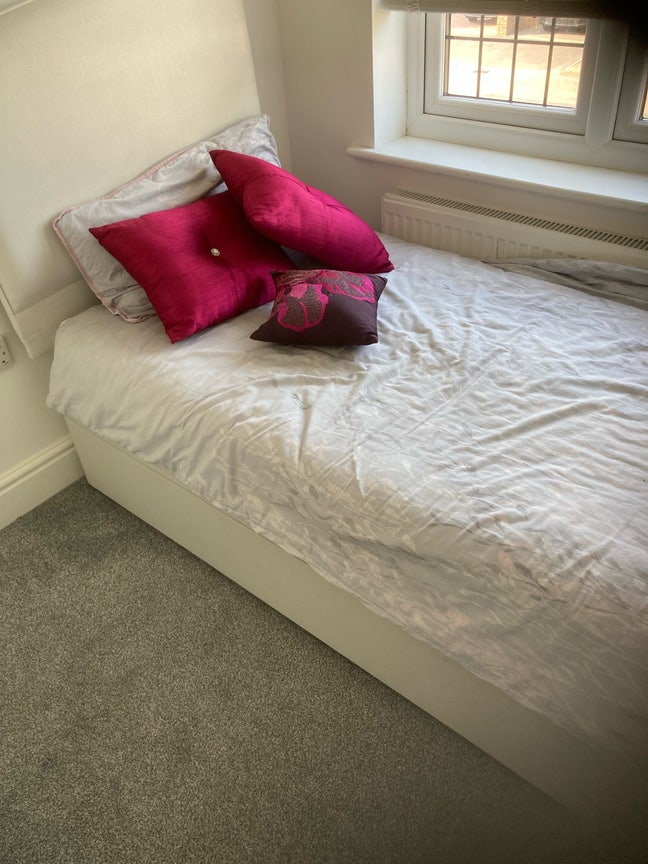 Single room Main Photo