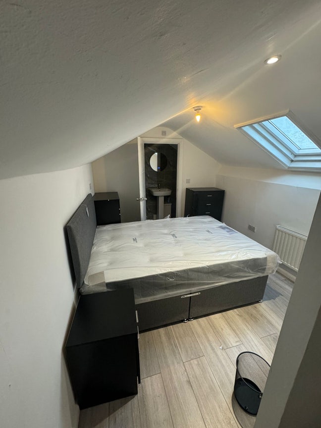 En-suite room -  L9 Liverpool  Main Photo