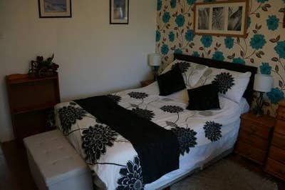 Ground Floor, En-Suite Room plus Garden area Main Photo